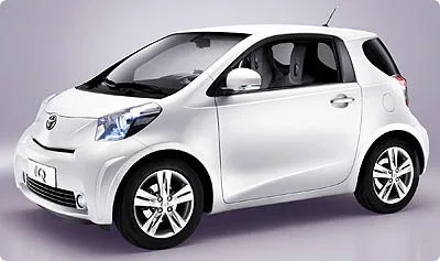 Toyota iQ хетчбек