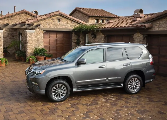 Lexus GX 2014 позашляховик — 9