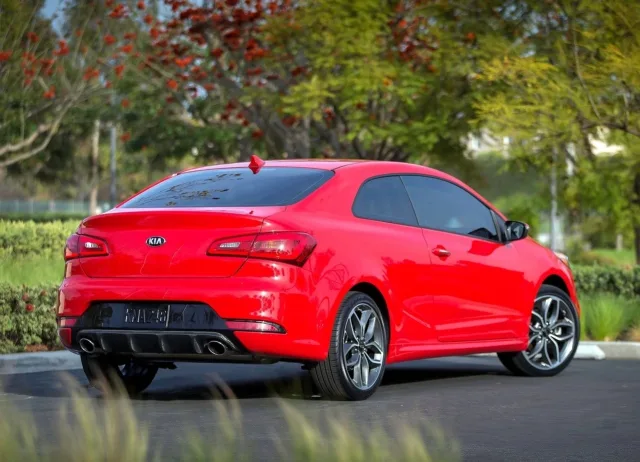 KIA Cerato Koup 2014 coupe — 4