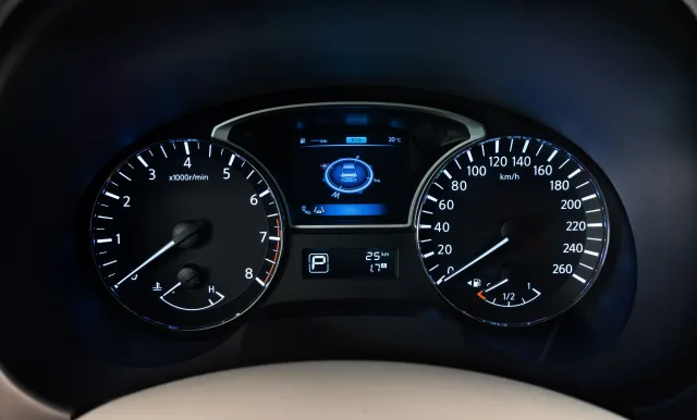 Nissan Teana 2.5 AT Premium+ — 17