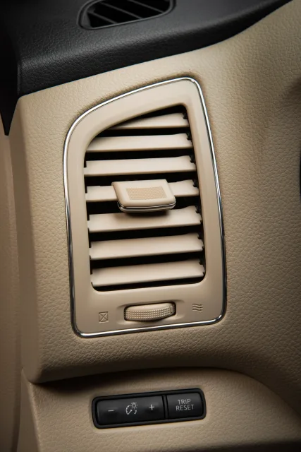 Nissan Teana 2.5 AT Premium+ — 20