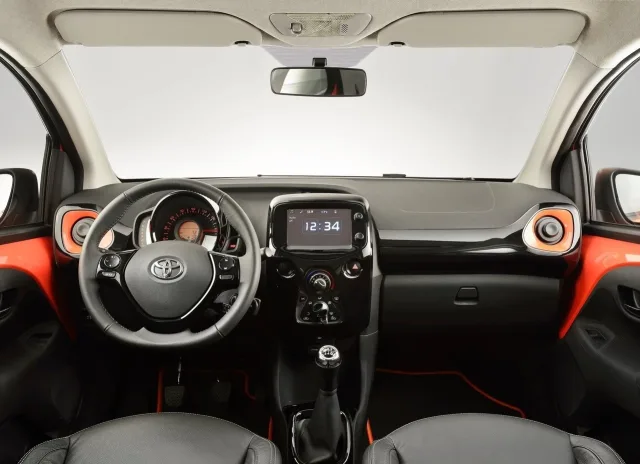 Toyota Aygo хетчбек — 3
