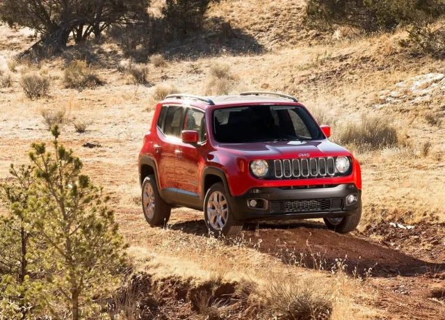 Jeep Renegade (Джип Ренегад) кроссовер — 12