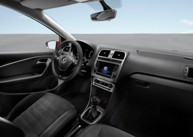 Volkswagen Polo 2014 3-дверний хетчбек — 3