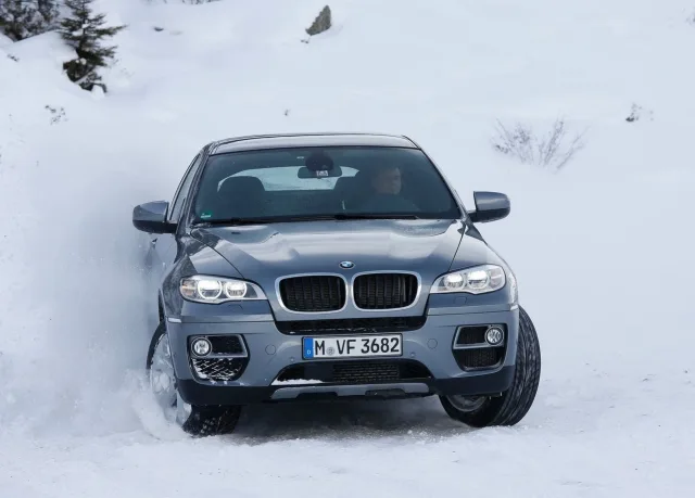 BMW X6 xDrive35 AT — 9
