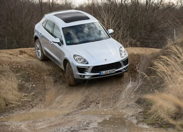 Porsche Macan 2014 (Порше Макан) кроссовер — 10