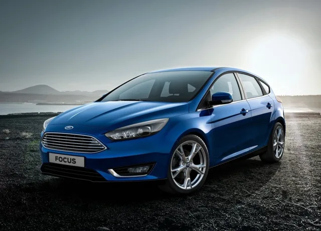 Ford Focus 2015 hatchback — 11
