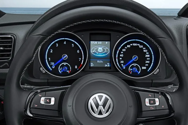 Volkswagen Scirocco 2.0 TSI MT — 4