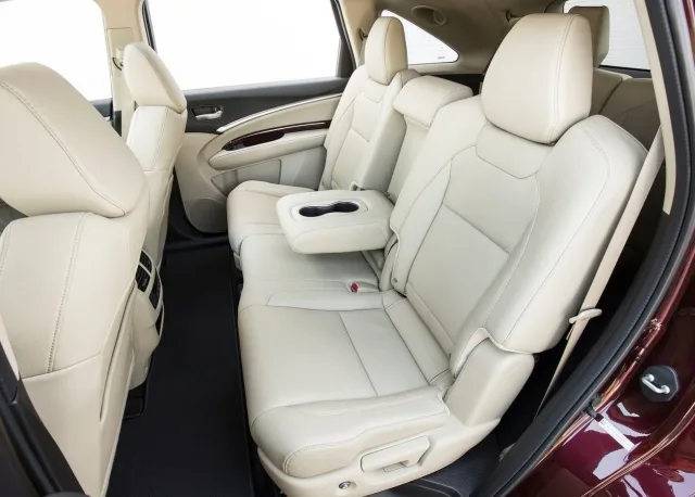 Acura MDX crossover — 21