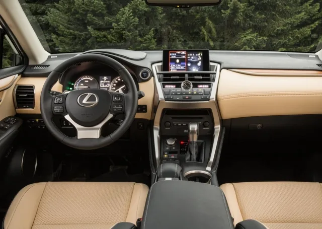 Lexus NX 200t 2.0 AT Executive — 5