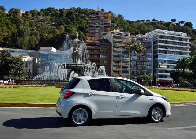 Toyota Yaris 1.3 AT Active — 11