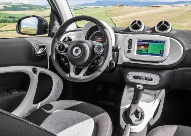 Smart fortwo (Смарт Фоту) хэтчбек — 2