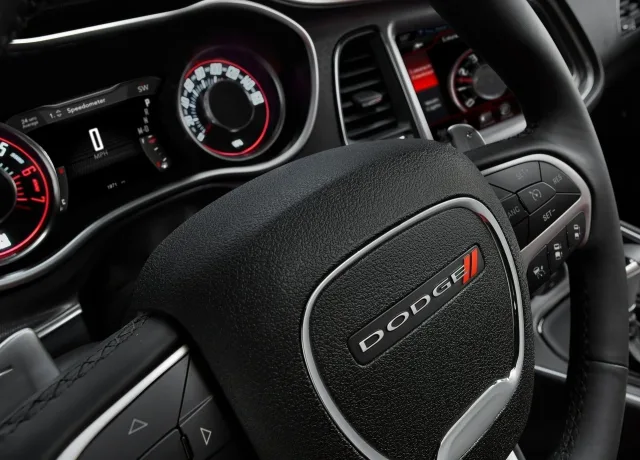Dodge Challenger купе — 2