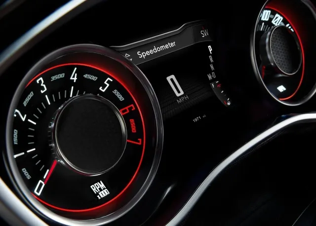 Dodge Challenger купе — 4