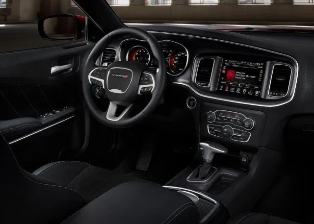 Dodge Charger седан — 2