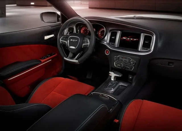 Dodge Charger SRT Hellcat (Додж Чарджер СРТ Хелкет) седан — 3