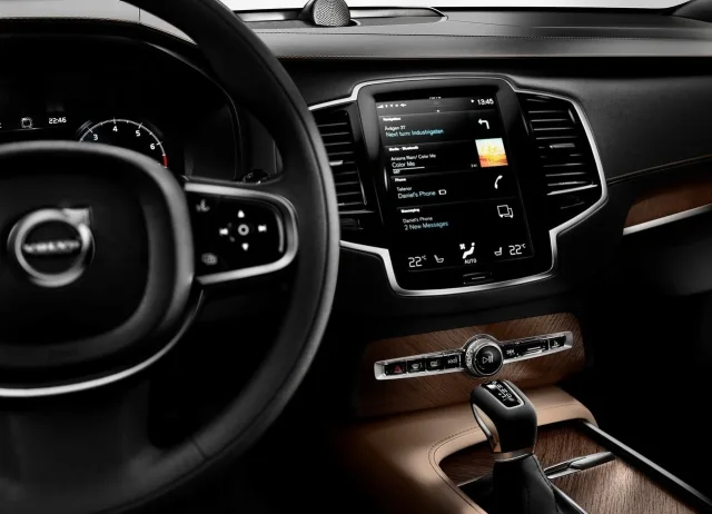 Volvo XC90 кросовер — 7