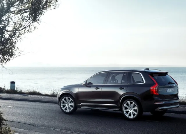 Volvo XC90 кросовер — 11
