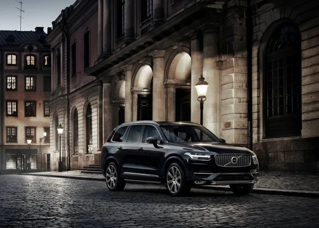 Volvo XC90 кросовер — 14