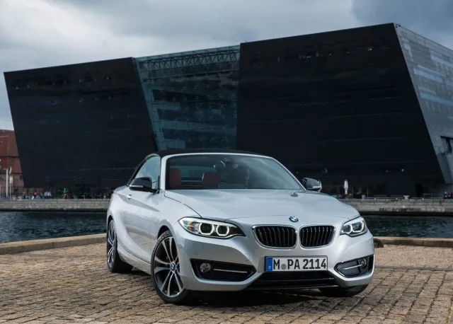 BMW 2 Series Cabriolet (БМВ 2 Серии Кабриолет) кабриолет — 13