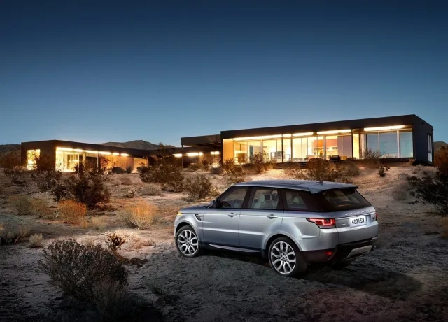 Land Rover Range Rover Sport 2013 позашляховик — 16