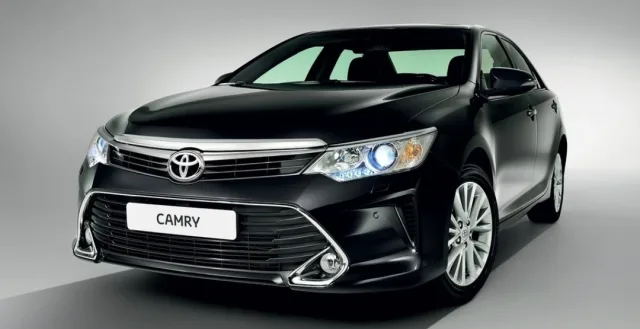 Toyota Camry 2015 седан — 14