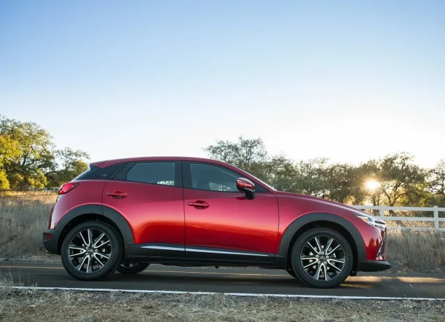 Mazda CX-3 crossover — 5