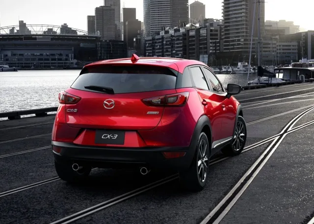 Mazda CX-3 crossover — 10