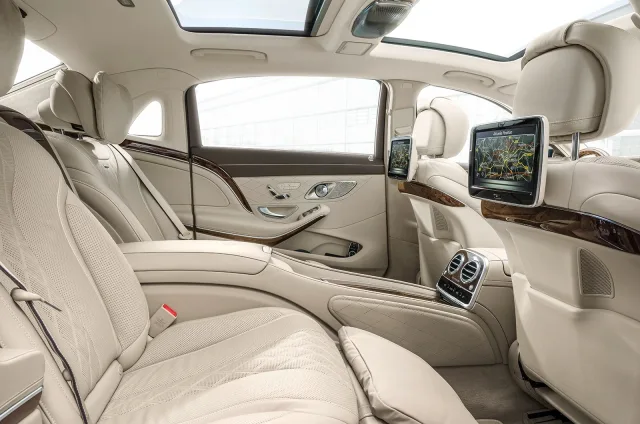 Mercedes-Benz S-Class Maybach 2015 sedan — 8