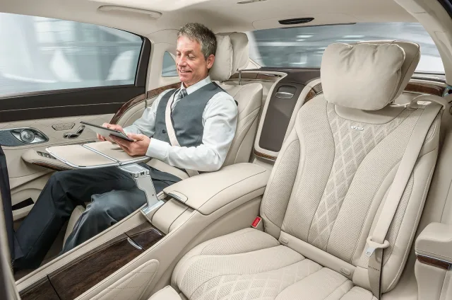 Mercedes-Benz S-Class Maybach 2015 sedan — 9