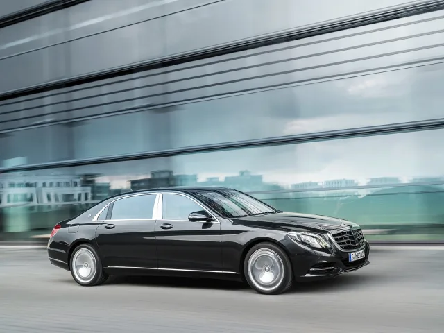 Mercedes-Benz S-Class Maybach 2015 sedan — 12