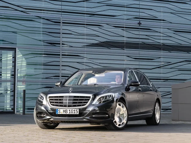 Mercedes-Benz S-Class Maybach 2015 sedan — 15