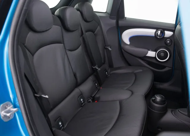 MINI 5 Door hatchback — 5