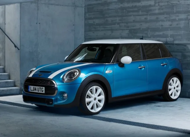 MINI 5 Door hatchback — 6