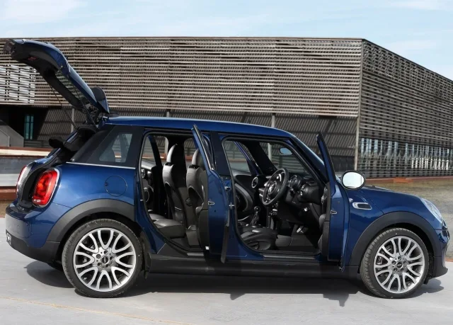 MINI 5 Door hatchback — 8