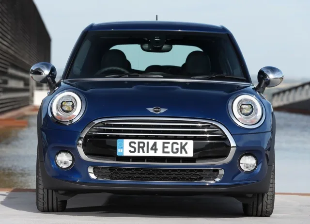 MINI 5 Door hatchback — 11