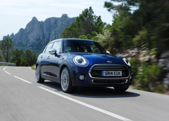 MINI 5 Door hatchback — 14