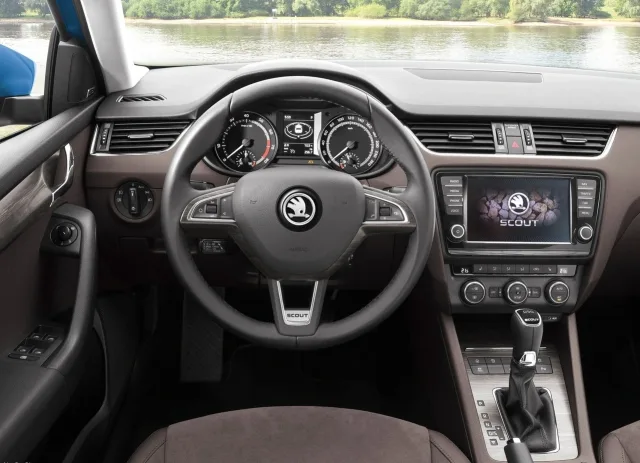 Skoda Octavia Scout 1.8 TSI AT — 2