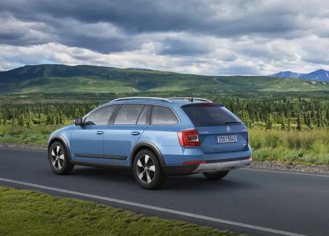 Skoda Octavia Scout 1.8 TSI AT — 7