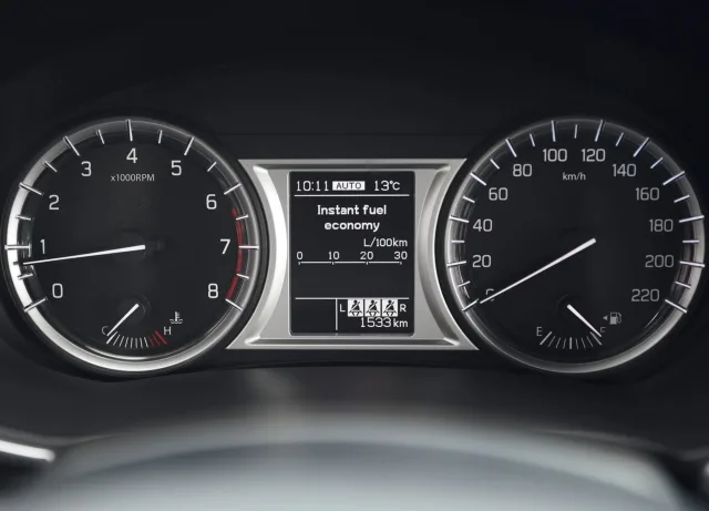 Suzuki Vitara 2015 (Сузуки Витара) кроссовер — 5