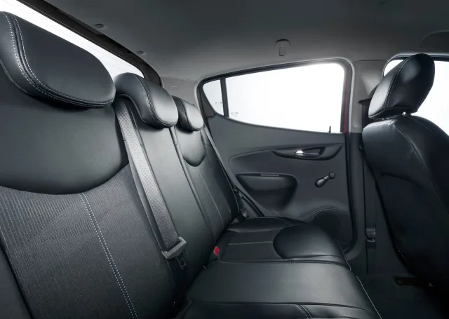 Opel Karl хетчбек — 3