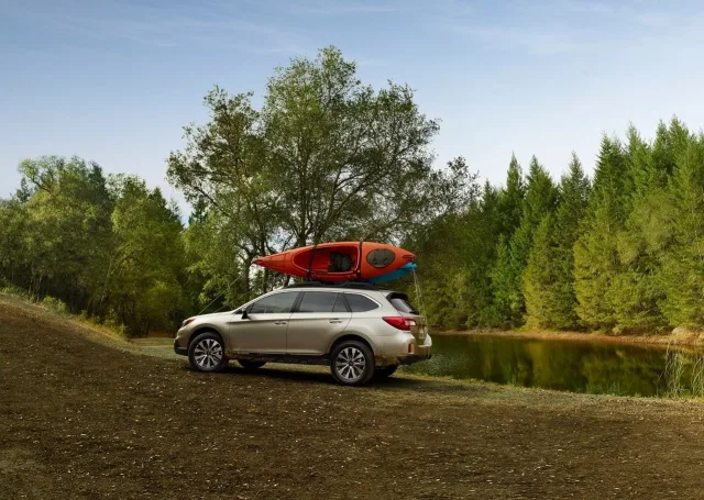 Subaru Outback 2015 station wagon — 9