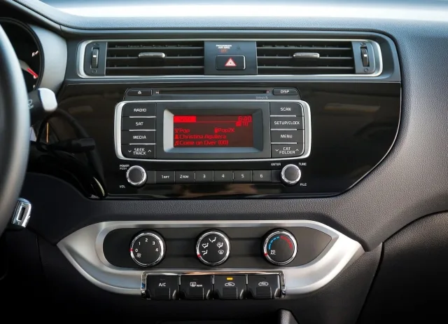 KIA Rio New 1.2 MT Base — 4