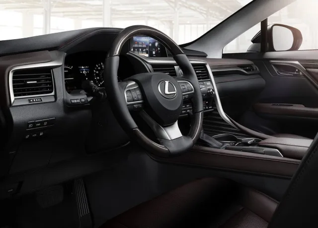 Lexus RX 2016 кросовер — 5