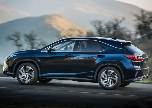 Lexus RX 2016 кросовер — 10