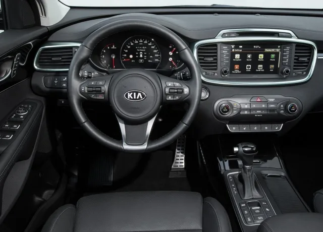 KIA Sorento 2.2D AT Luxury — 2