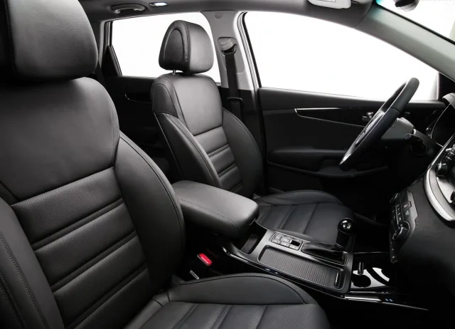 KIA Sorento 2.2D AT Luxury — 4