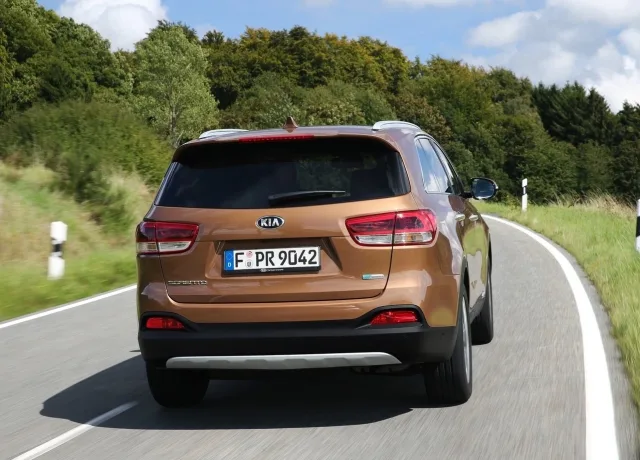 KIA Sorento 2.2D AT Luxury — 8