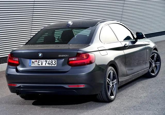 BMW 2 Series Coupe F22 coupe — 7