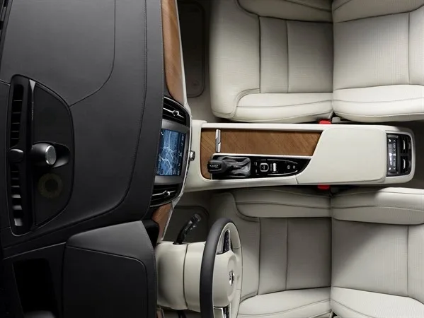 Volvo S90 (Вольво С90) седан — 2
